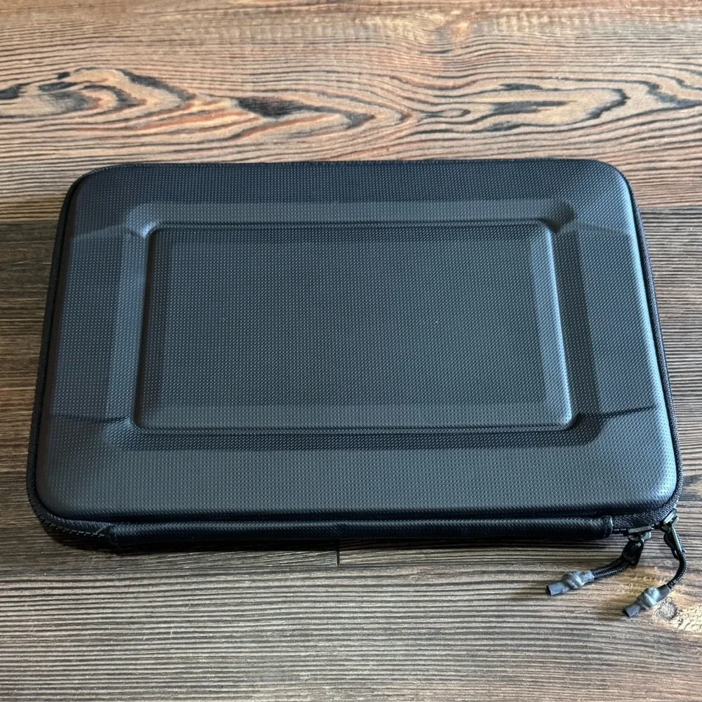 Thule Hard Sided Laptop/Tablet Case